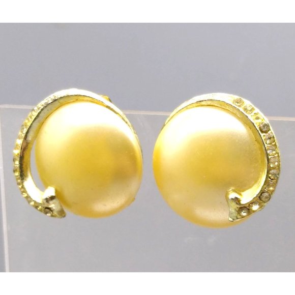Vintage Pearl Cabochon Earrings, Gold Tone Clip On Embellished w Clear Crystals - Picture 3 of 4
